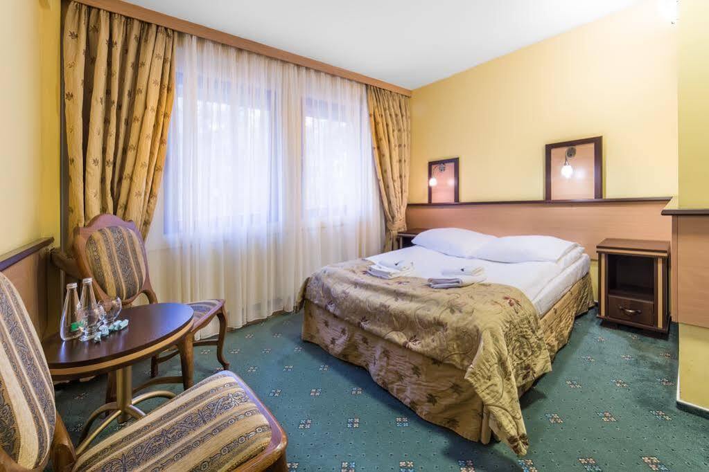 Grand Chotowa Hotel Spa & Resort Buitenkant foto